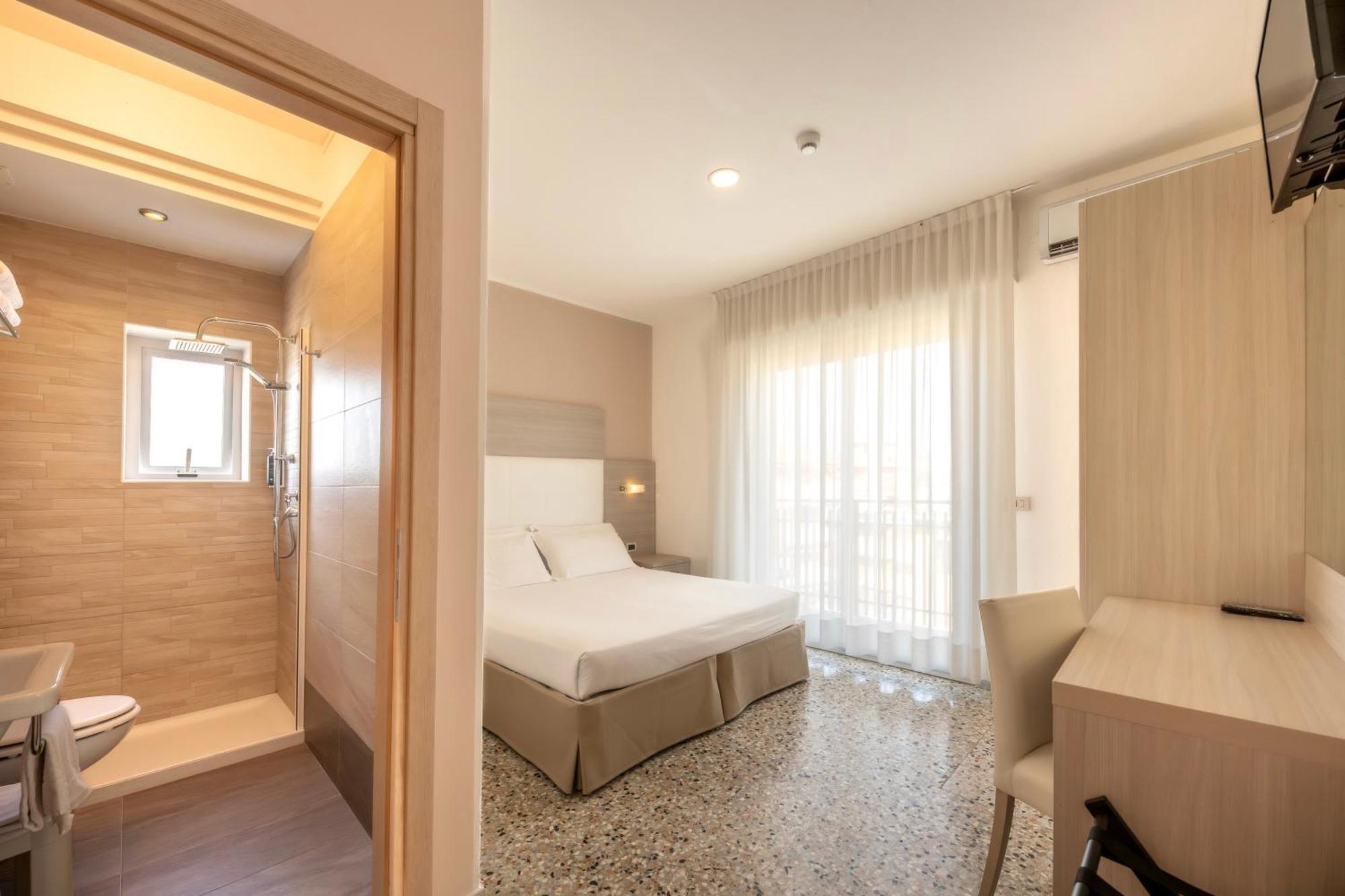 Hotel Atenea Golden Star กาออร์เล ภายนอก รูปภาพ